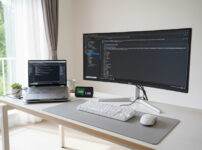 ノートパソコンと外部ディスプレイ